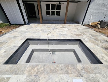 07_Gunite_Spa.jpg