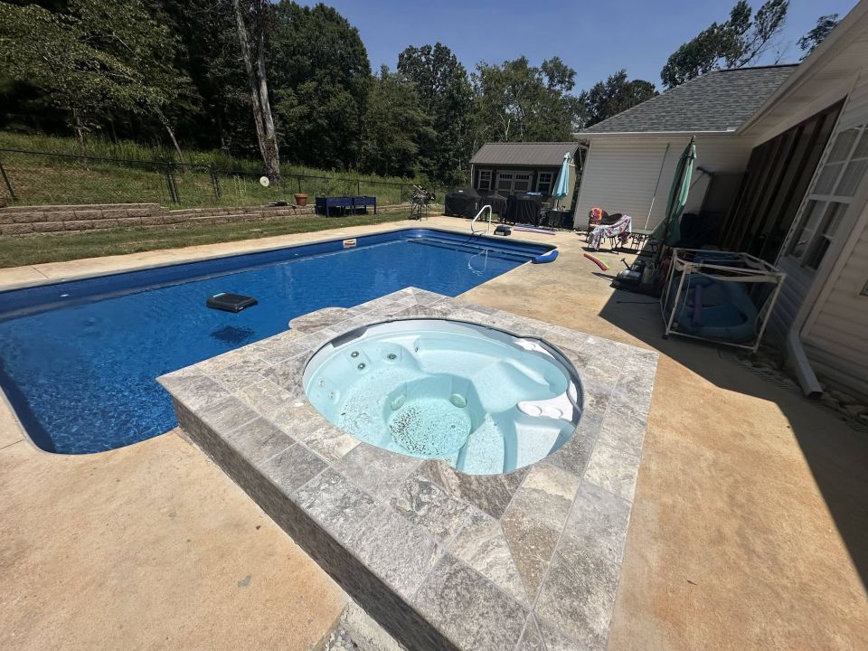 New Pool with Raised Spa – Riverside, AL